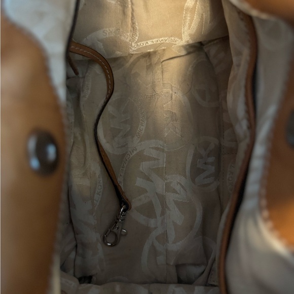 Michael Kors Astor Leather Hobo Shoulder Bag - Picture 7 of 17